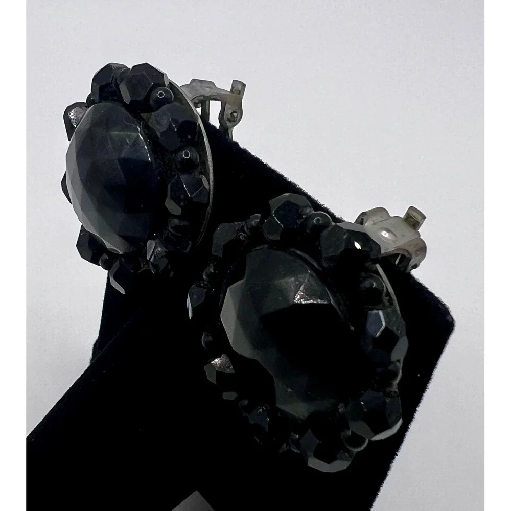Vintage Japan Clip On Earrings Womens OS Black Excellent Faceted Cluster Round